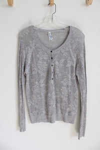 Aeropostale Gray Crocheted Knit Long Sleeved Top | XL