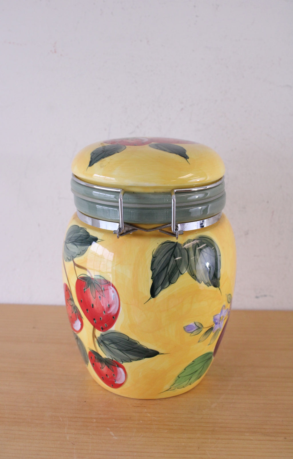 Gibson Elite Claire Murray Yellow Fruit Medium Cannister