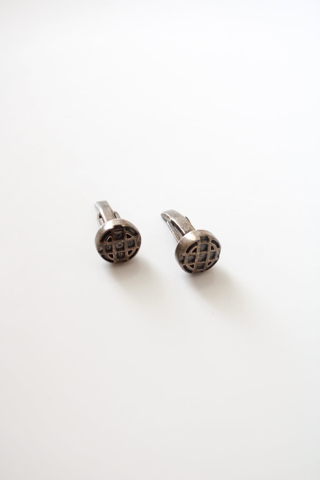 Sterling Silver Round Grid Cuff Links