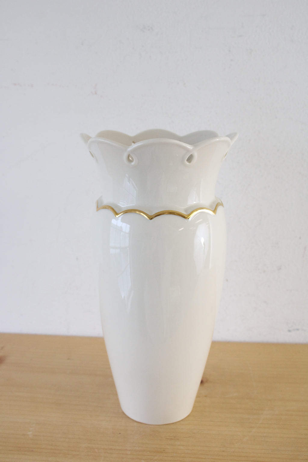 Lenox Perfect Petals Scalloped Edge Vase