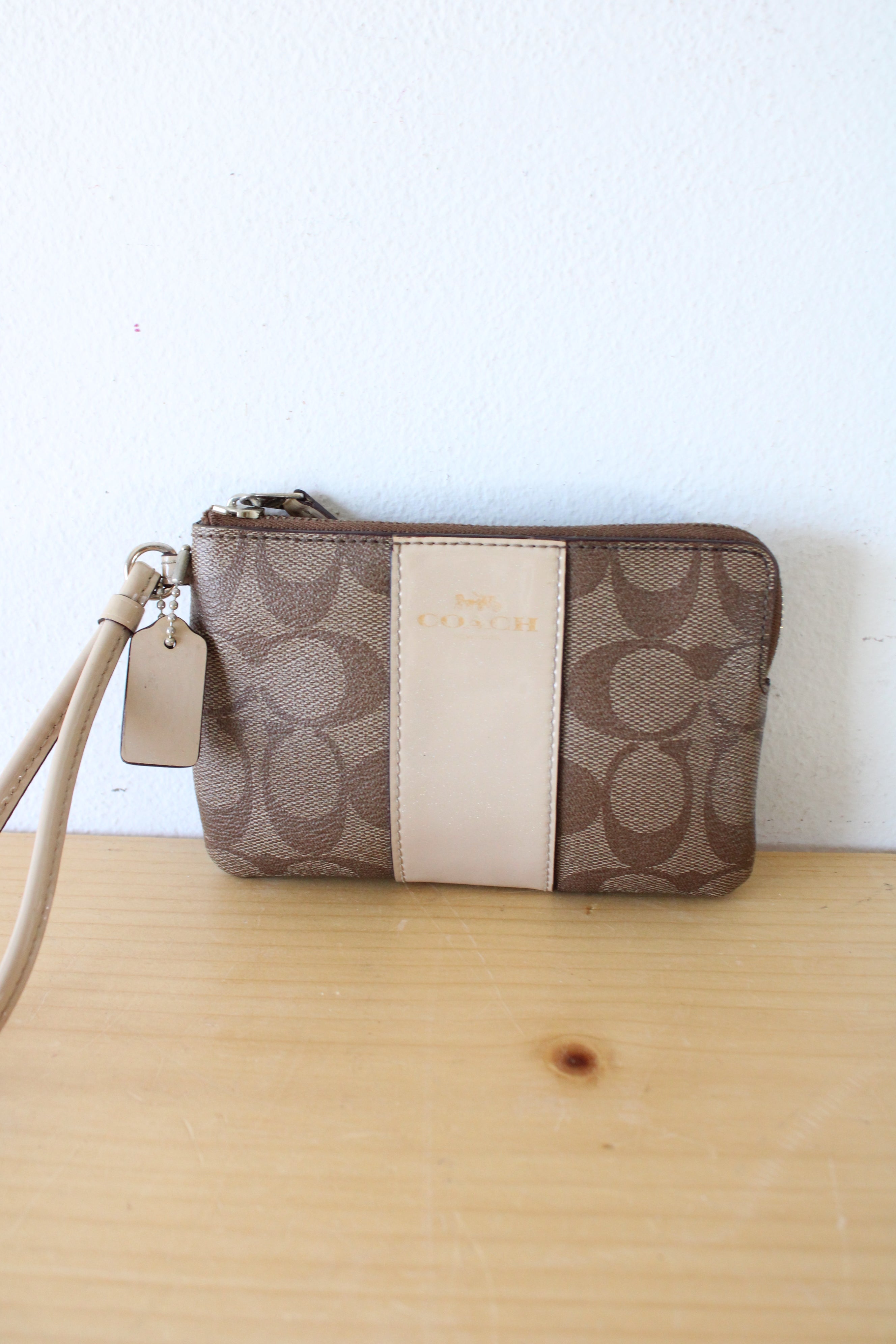 Coach Gold/Light Khaki Chalk Corner Zip Signature Canvas Wristlet