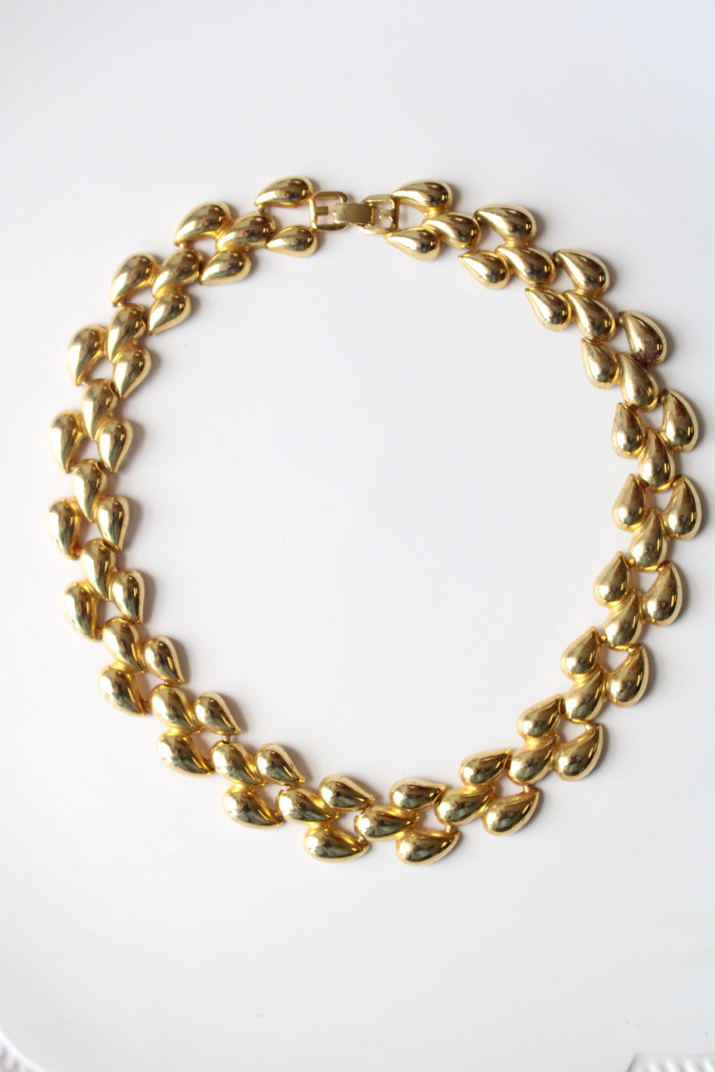 Golden Links Chain Necklace