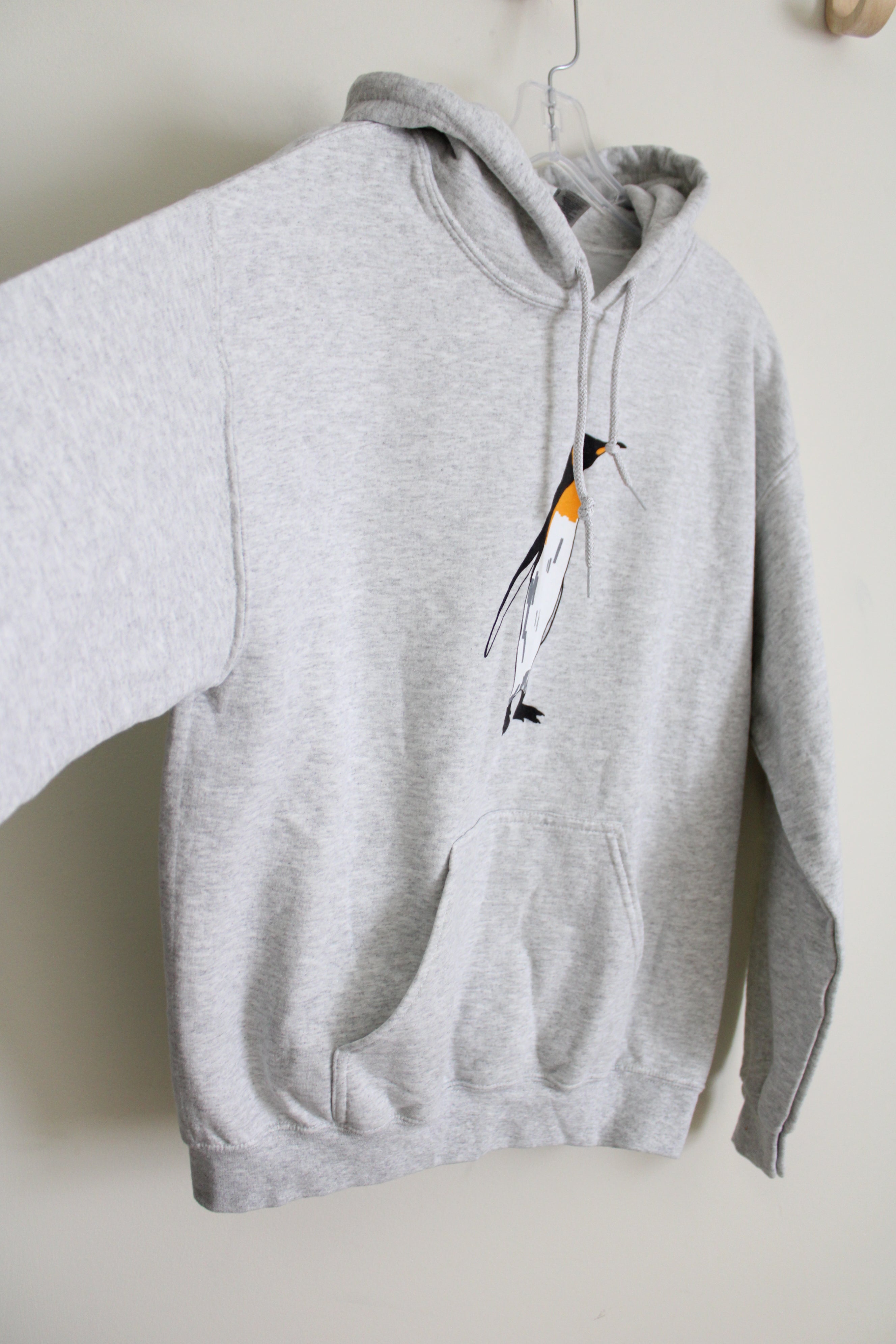 Gildan Heavy Blend Gray Penguin Hoodie | M