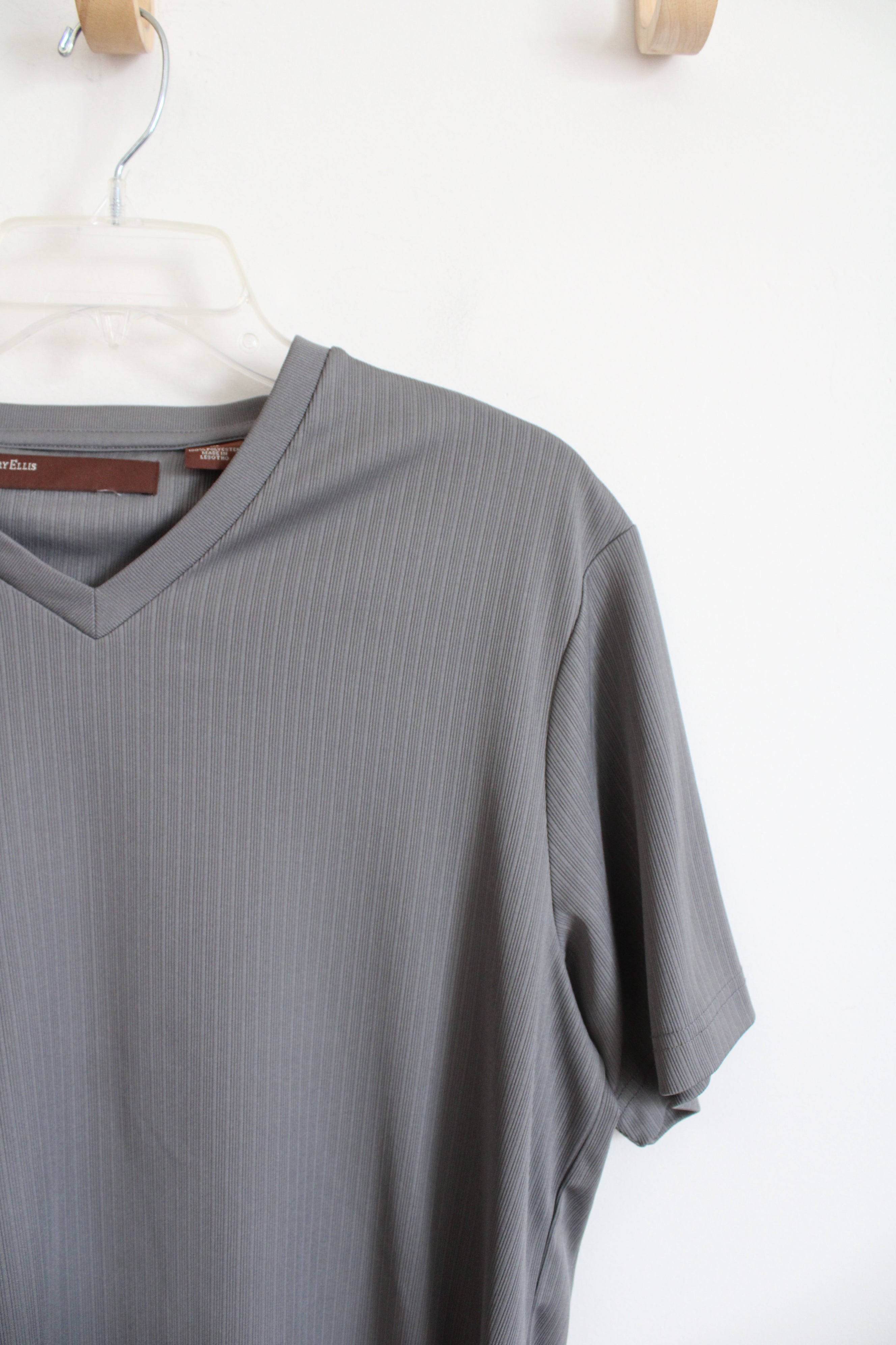 Perry Ellis Ribbed Gray V-Neck Shirt | M