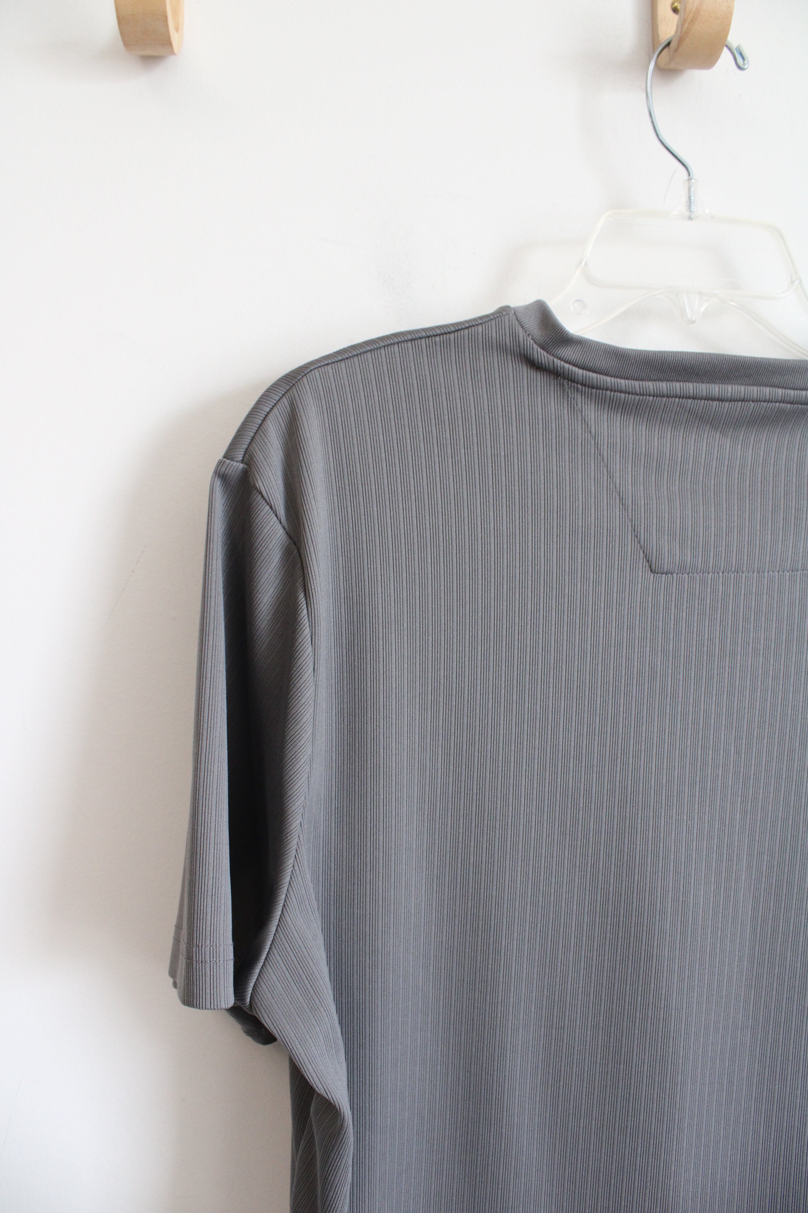 Perry Ellis Ribbed Gray V-Neck Shirt | M