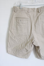 Old Navy Ultimate Slim Khaki Shorts | 32