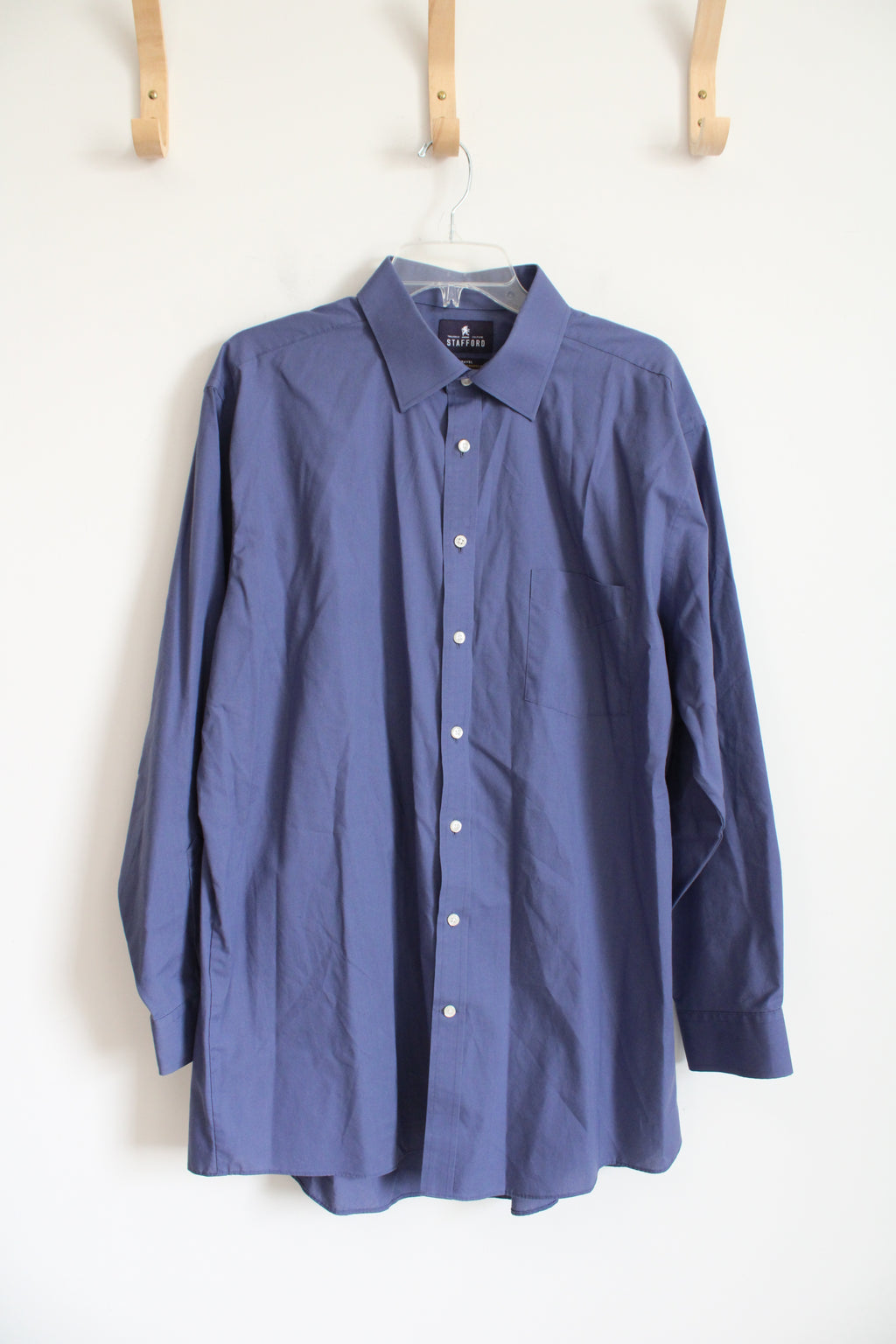 Stafford Travel Easy Care Broadcloth Regular Fit Blue Button Down Shirt | 17.5 (34/35)