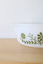 Glasbake Vintage Green Daisy J2600 1.5 Quart Casserole Dish