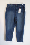 NEW Gloria Vanderbilt Amanda Jeans | 18