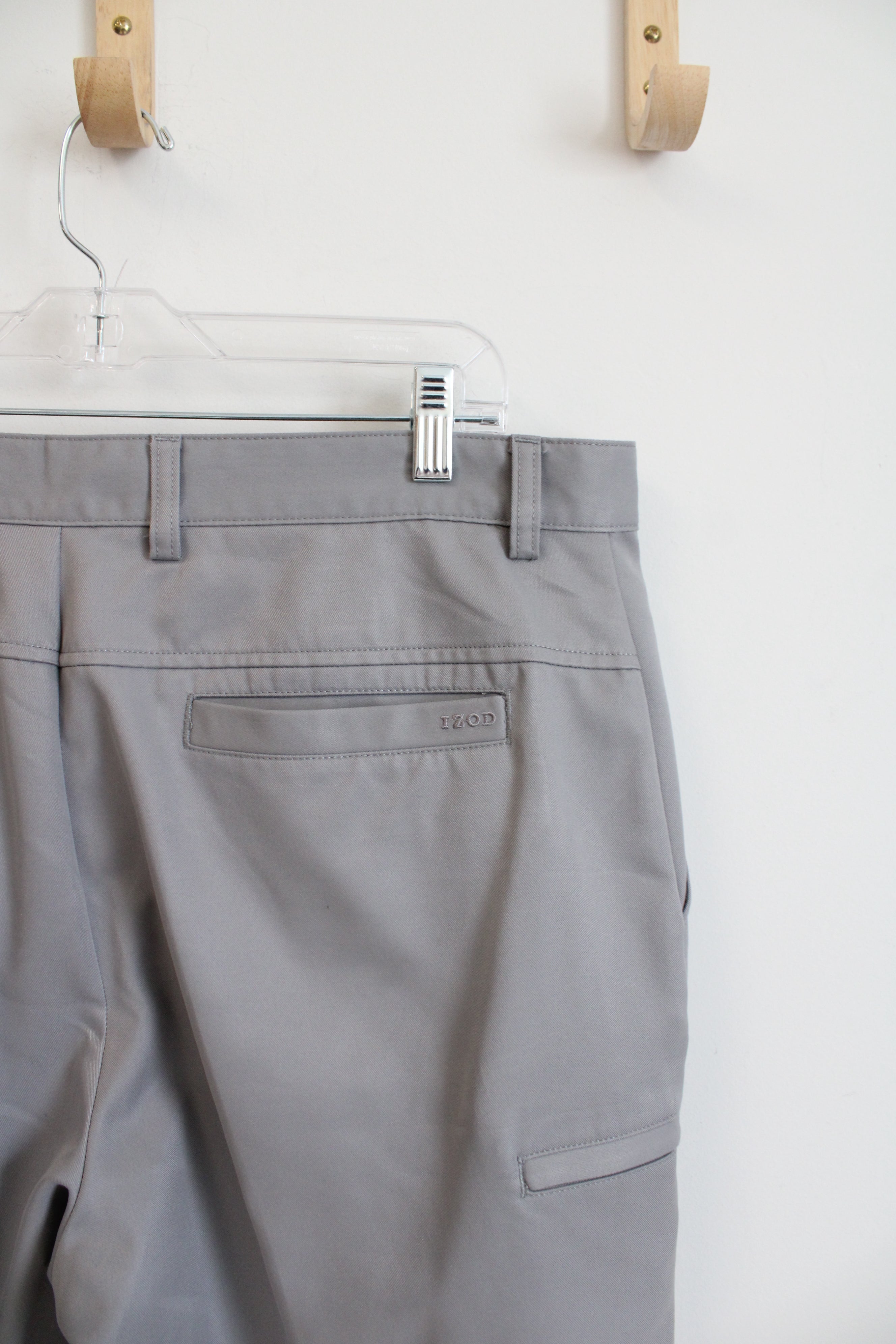 Izod Gray Shorts | 36