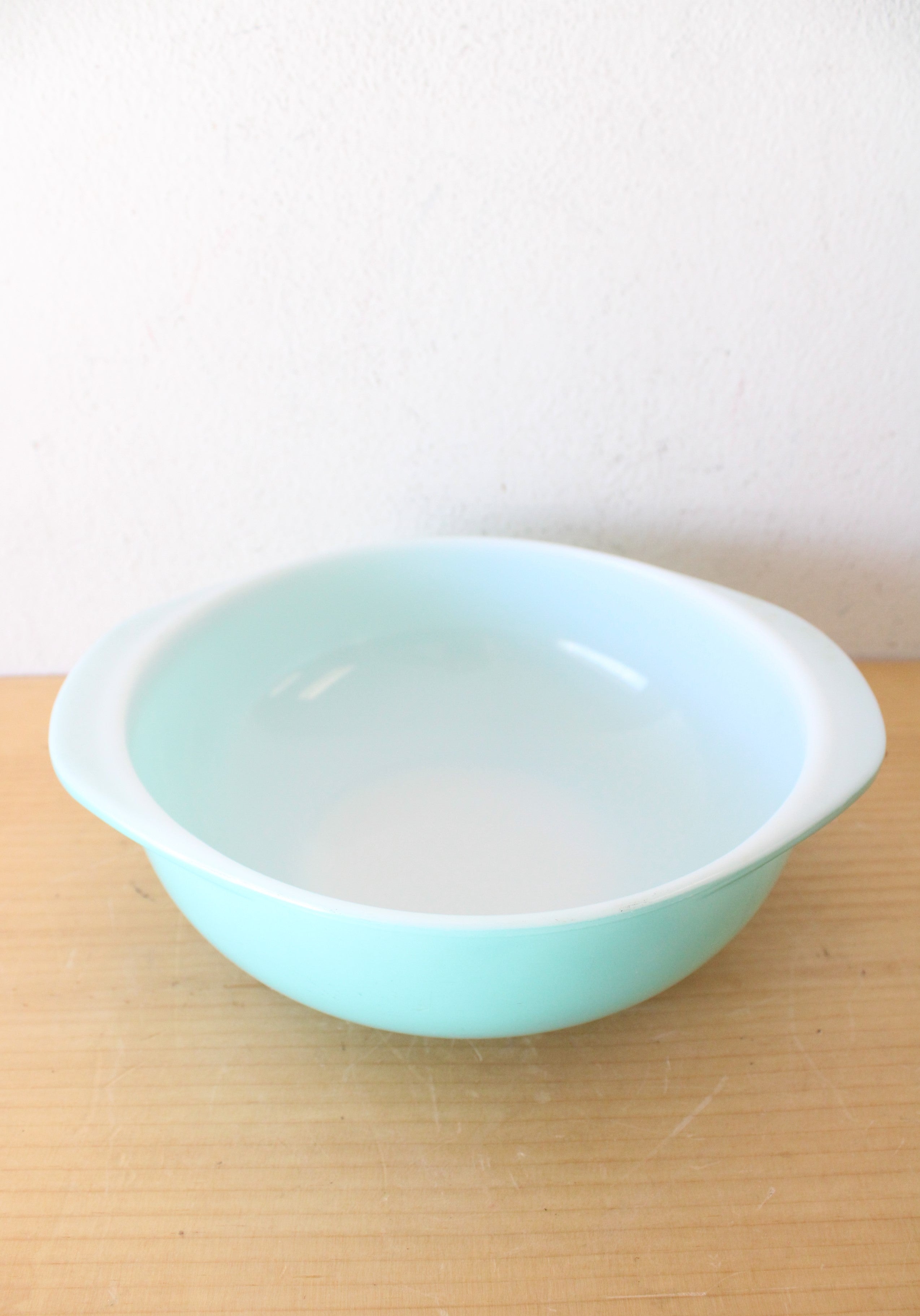 Pyrex #023 1.5 Quart Turquoise Blue Bowl