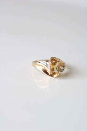 Emerald Cut Citrine Yellow 10KT Gold Ring | Size 6-6.5