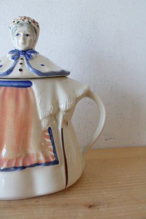 Shawnee Pottery Granny Ann Ceramic Teapot