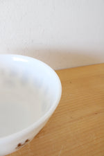 Pyrex #402 1.5 Quart Early American Bowl