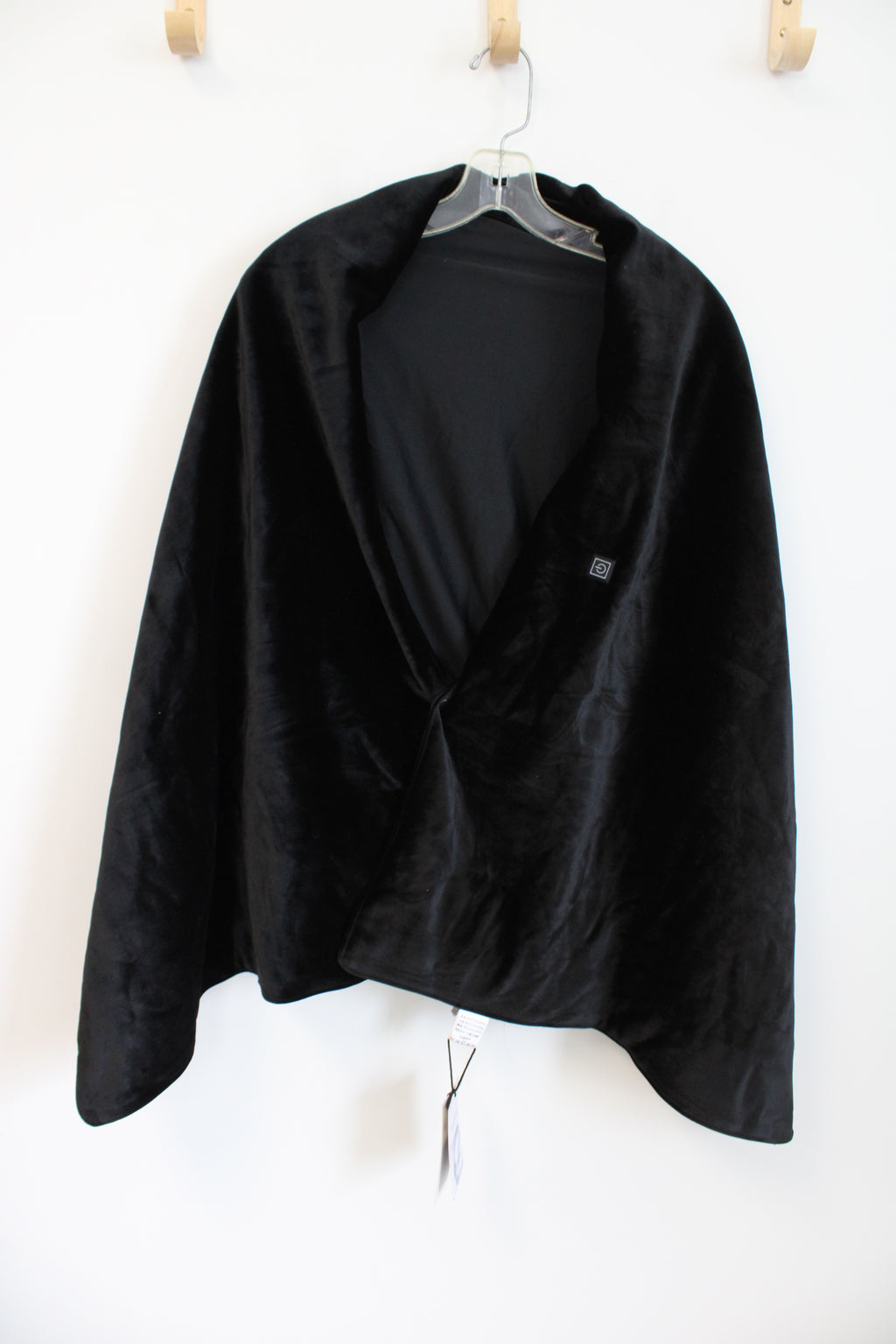 NEW Venustas Black Heated Shawl | One Size