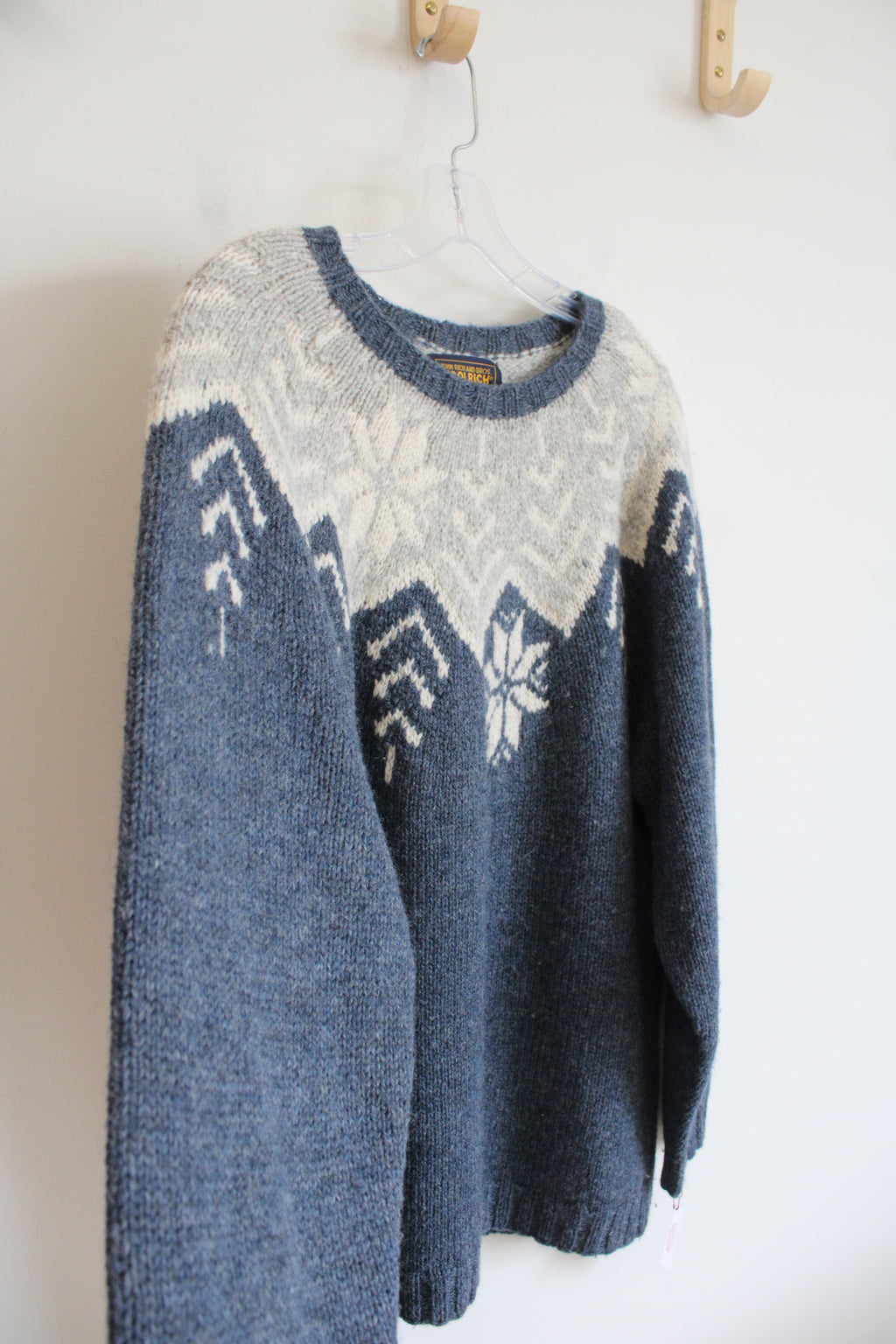 NEW Woolrich Blue Gray & Cream Snowflake Wool Sweater | L
