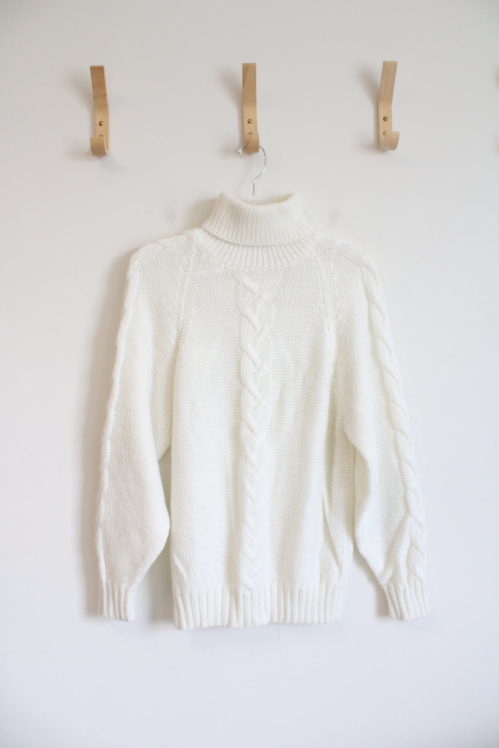 Carriage Court White Cable Knit Turtleneck Sweater | 8