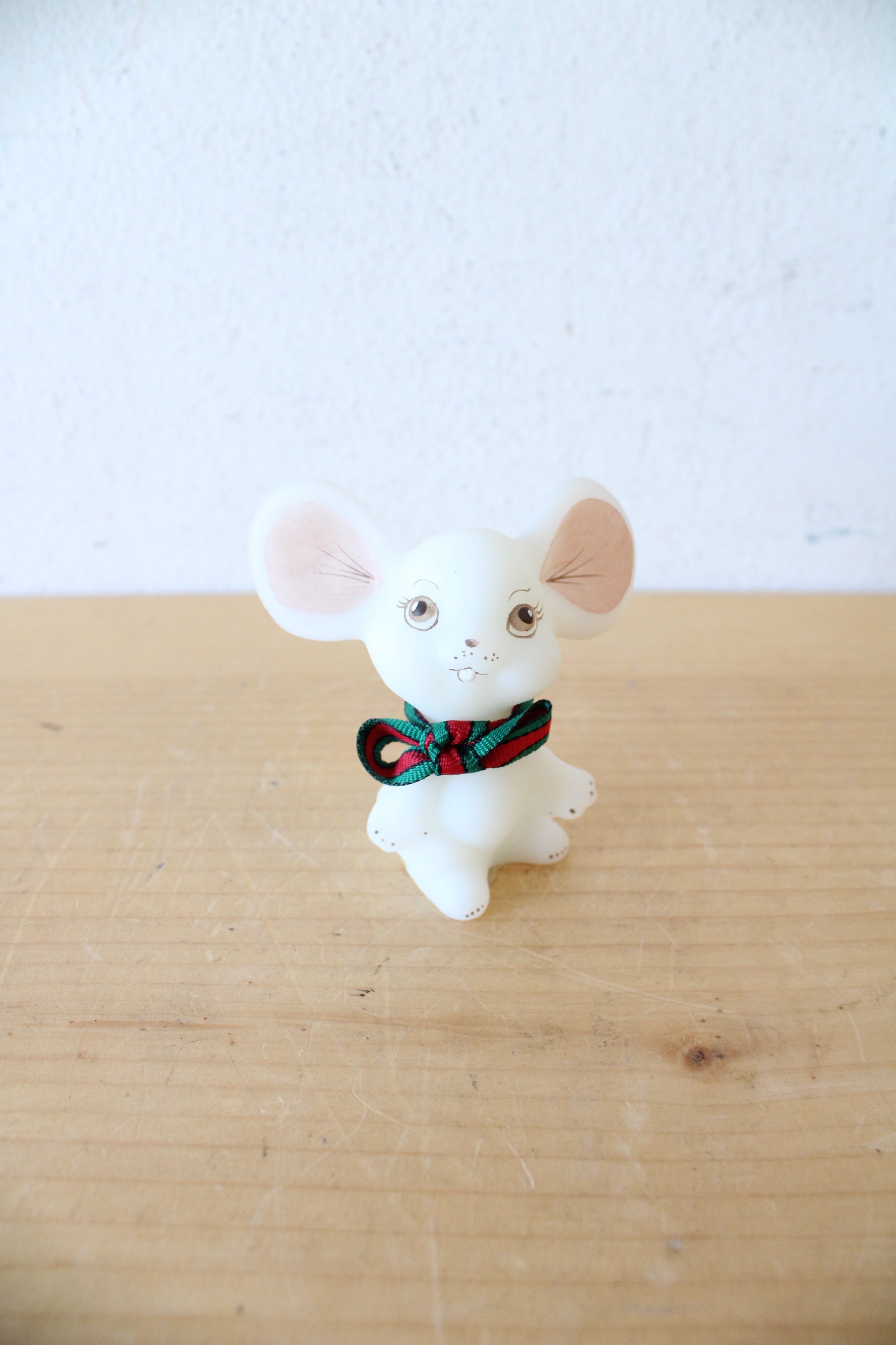 Fenton Vintage Hand Painted White Ceramic Mouse