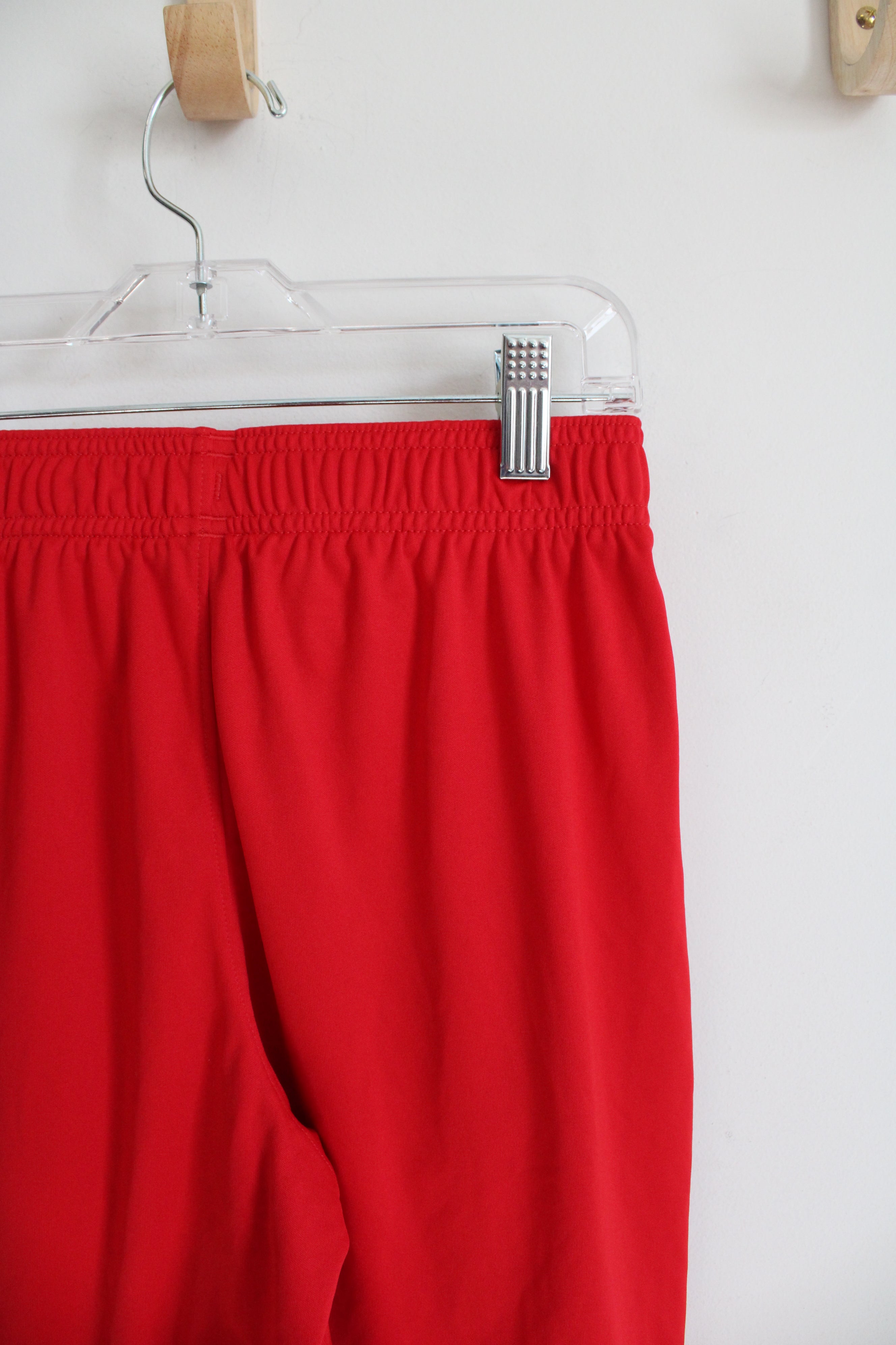 Under Armour Loose Fit Red Athletic Shorts | Youth M (10/12)