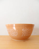 Pyrex 402 Vintage Tan Woodland 1.5 L Bowl