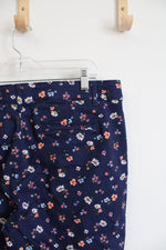 St. John's Bay Navy Floral Capri Pants | 10