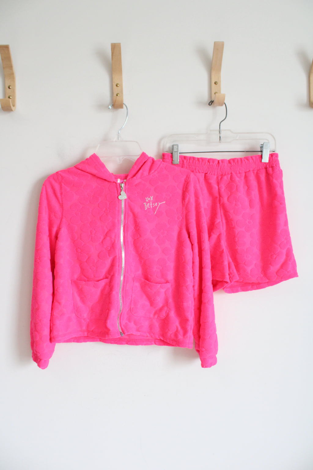 Betsy Johnson Hot Pink Textured Floral Hoodie & Shorts Set | Youth 10