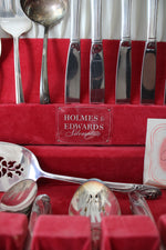 Holmes & Edwards Inlaid Silverplate 46 Piece Silverware Set