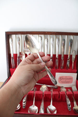 Holmes & Edwards Inlaid Silverplate 46 Piece Silverware Set