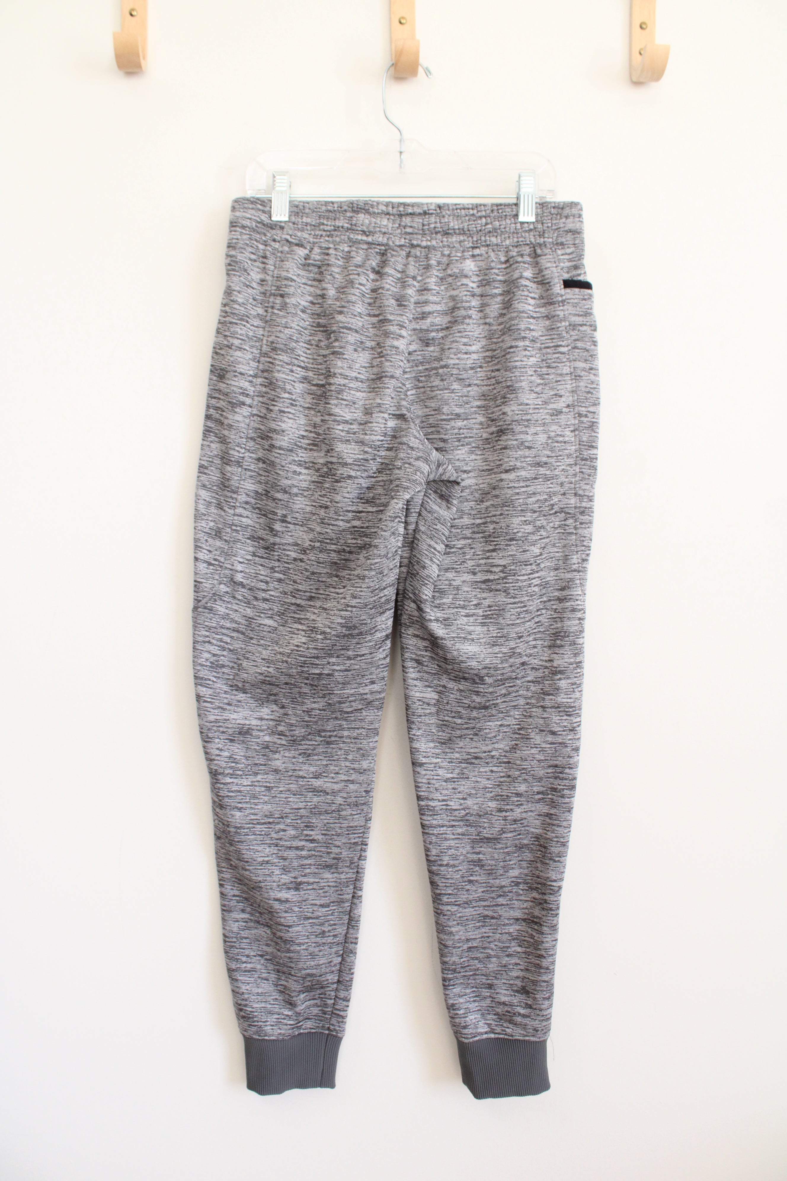 Under Armour Black & Gray Cool Gear Jogger Sweatpants | Youth L (14/16)