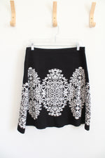 Roz & Ali Black & White Patterned Knit Skirt | M Petite