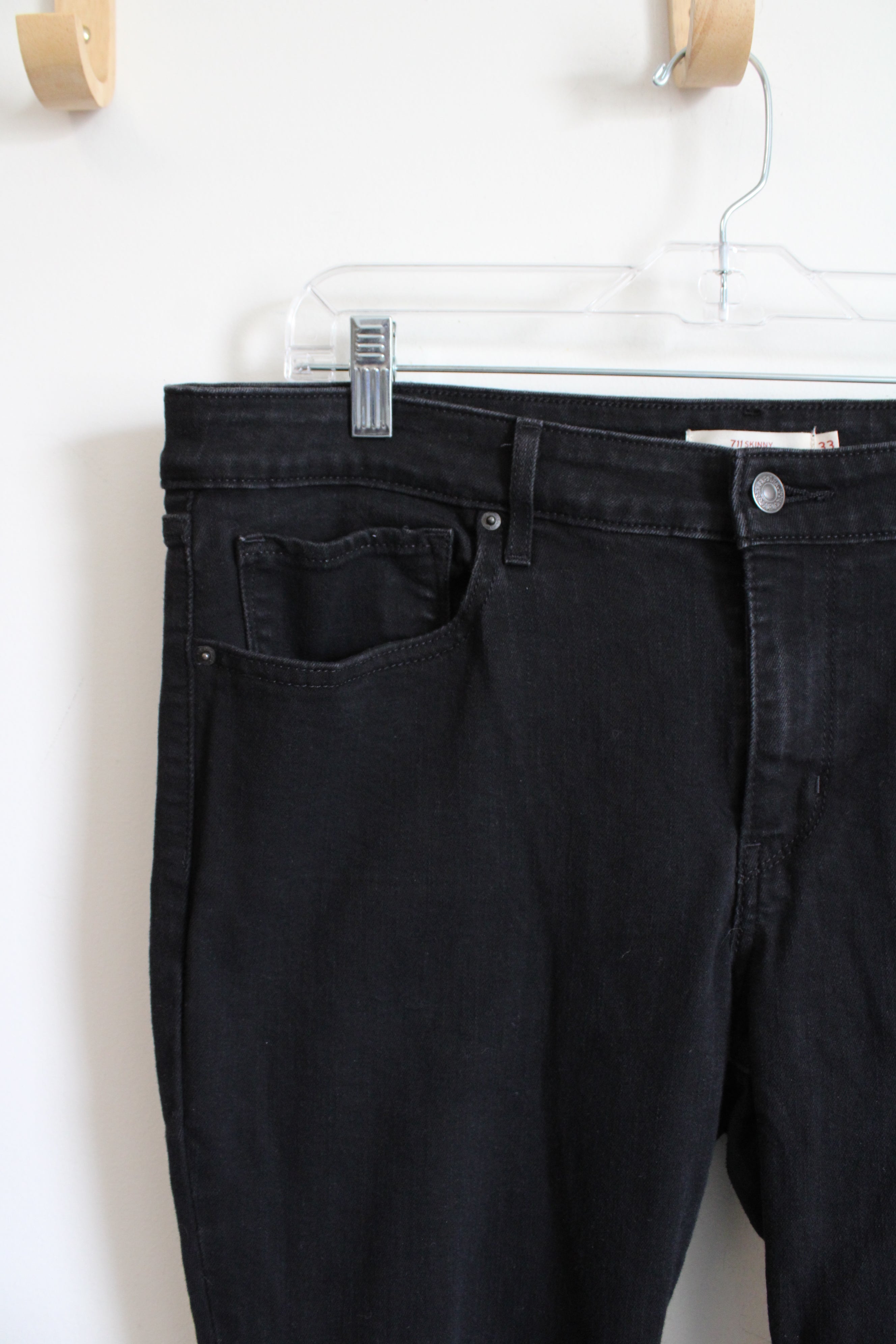 Levi's 711 Black Skinny Jeans | 33/16