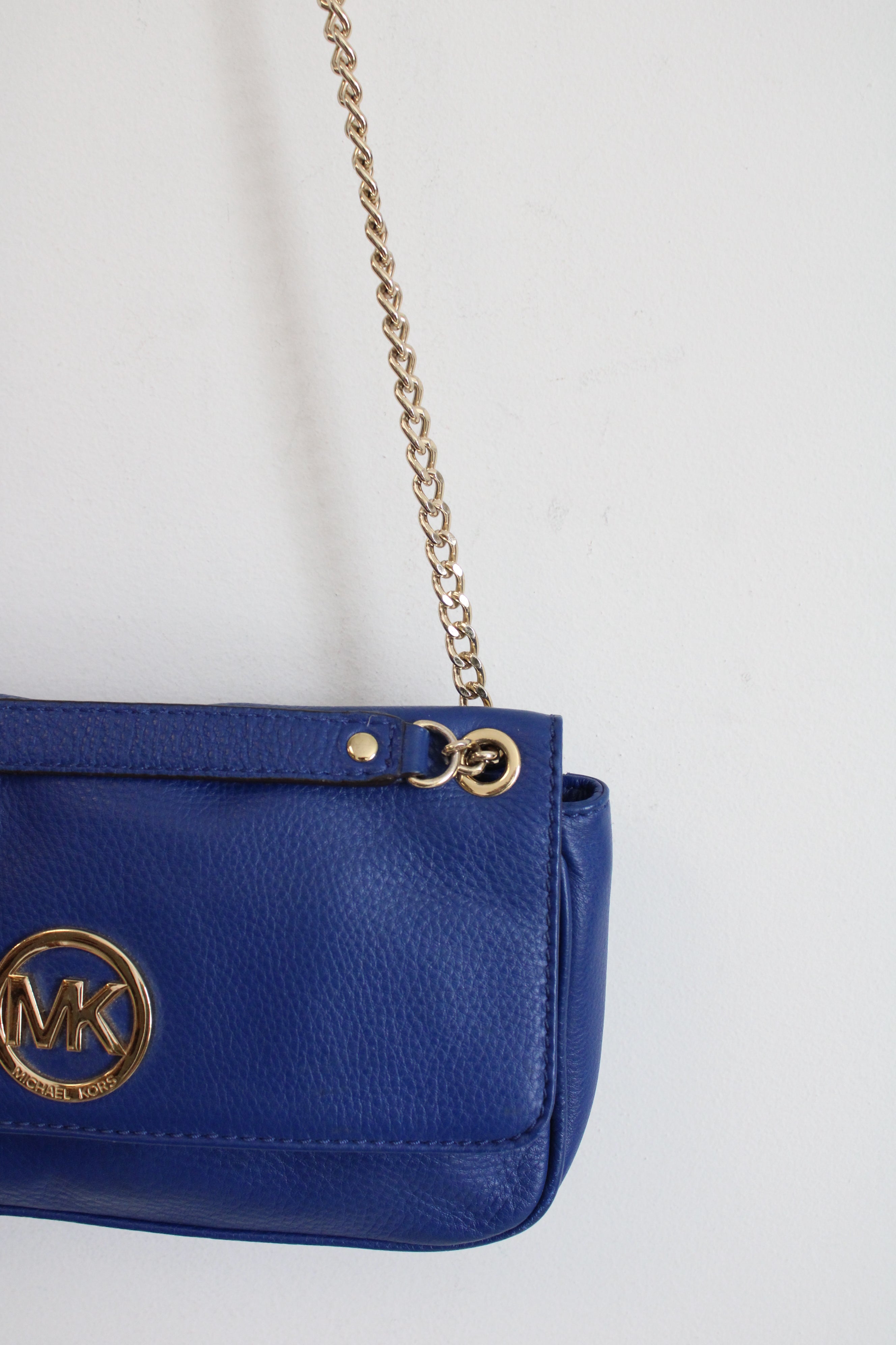 MICHAEL Michael Kors Blue Pebble Leather Gold Chain Fulton Blue Shoulder Bag Purse