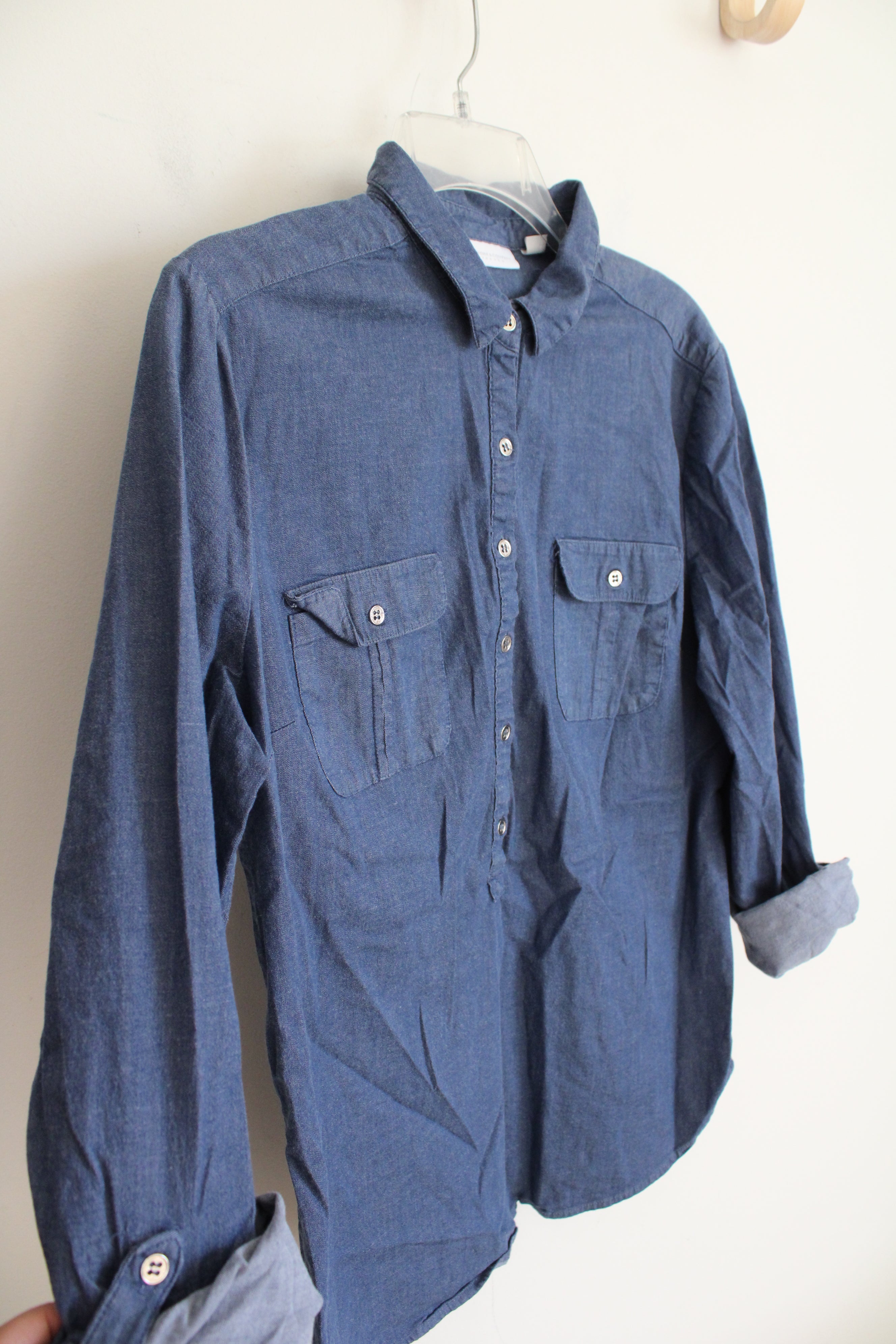 New York & Company Stretch Blue Quarter Button Down Top | L