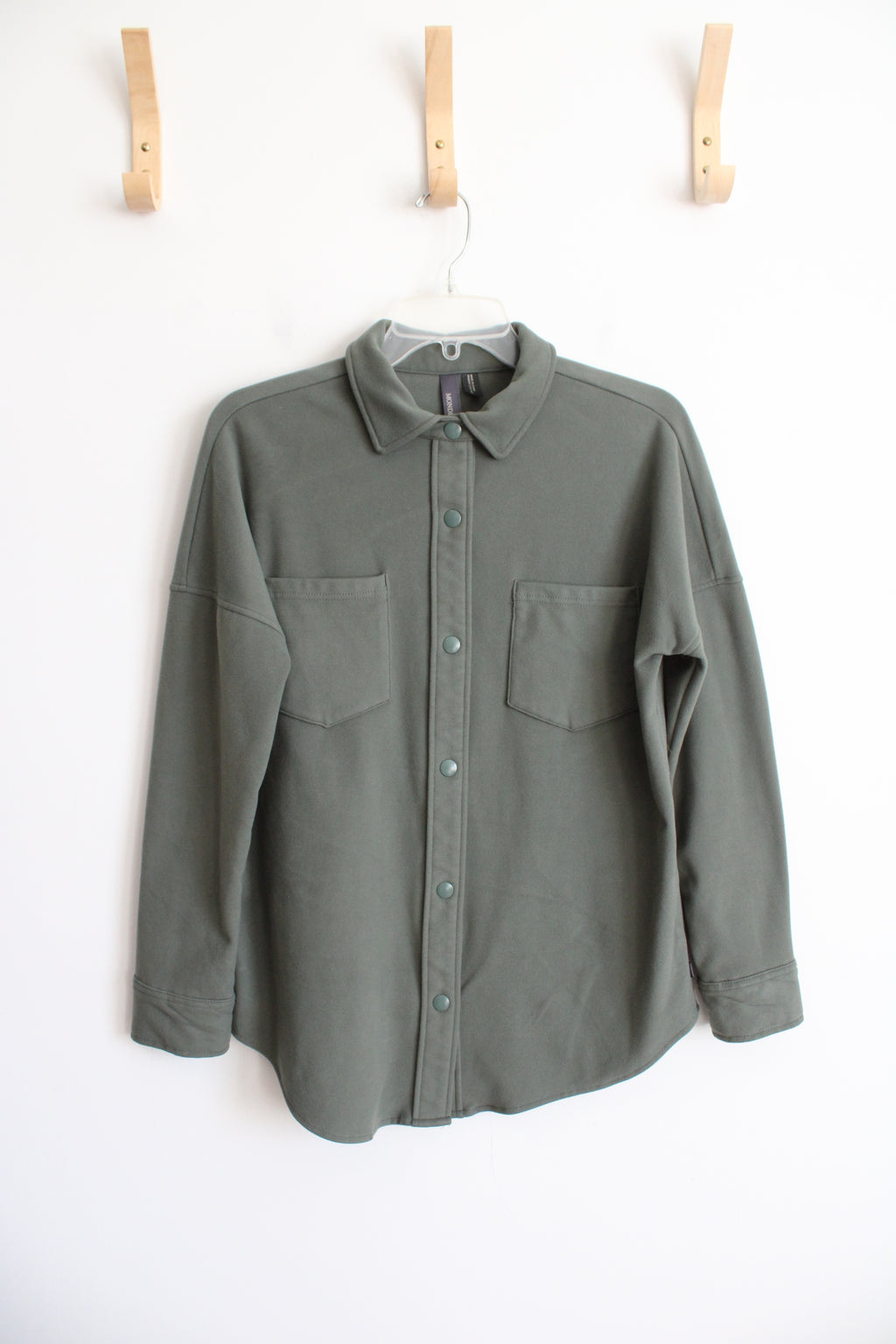 Mondetta Sage Green Fleece Button Down Top | S