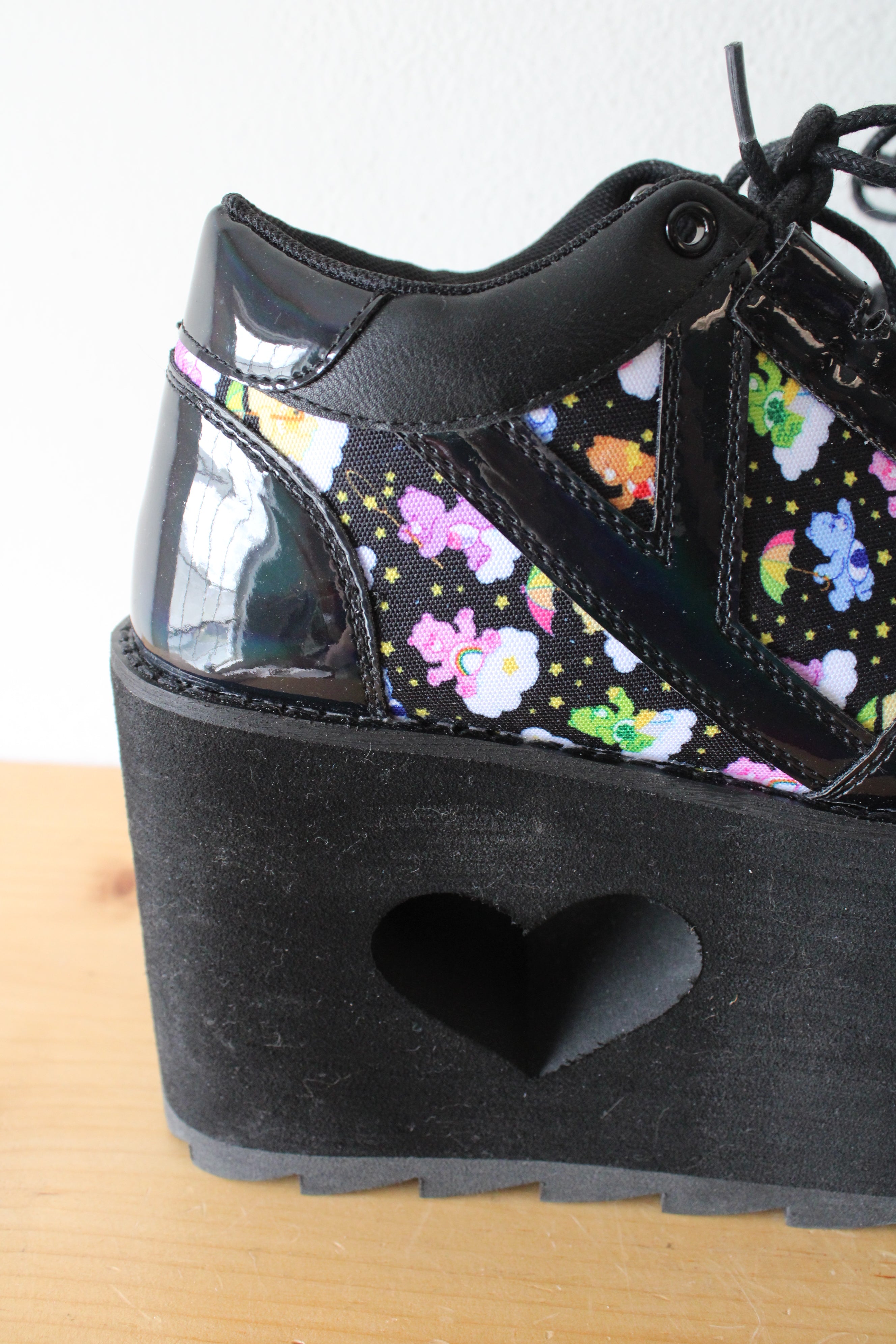 YRU Qozmo Care Bears Black Platform Patterned Sneaker Shoes | Size 6