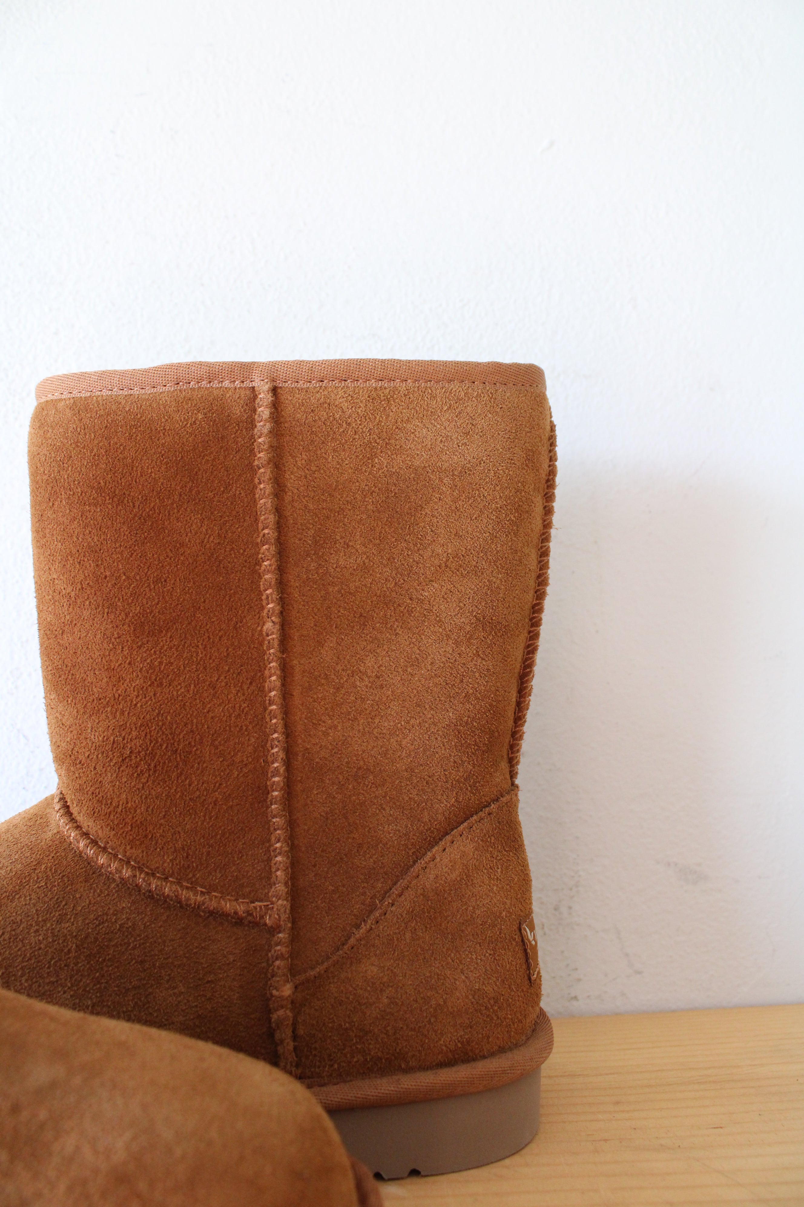 UGG Koolaburra Chestnut Short Boots | Size 7