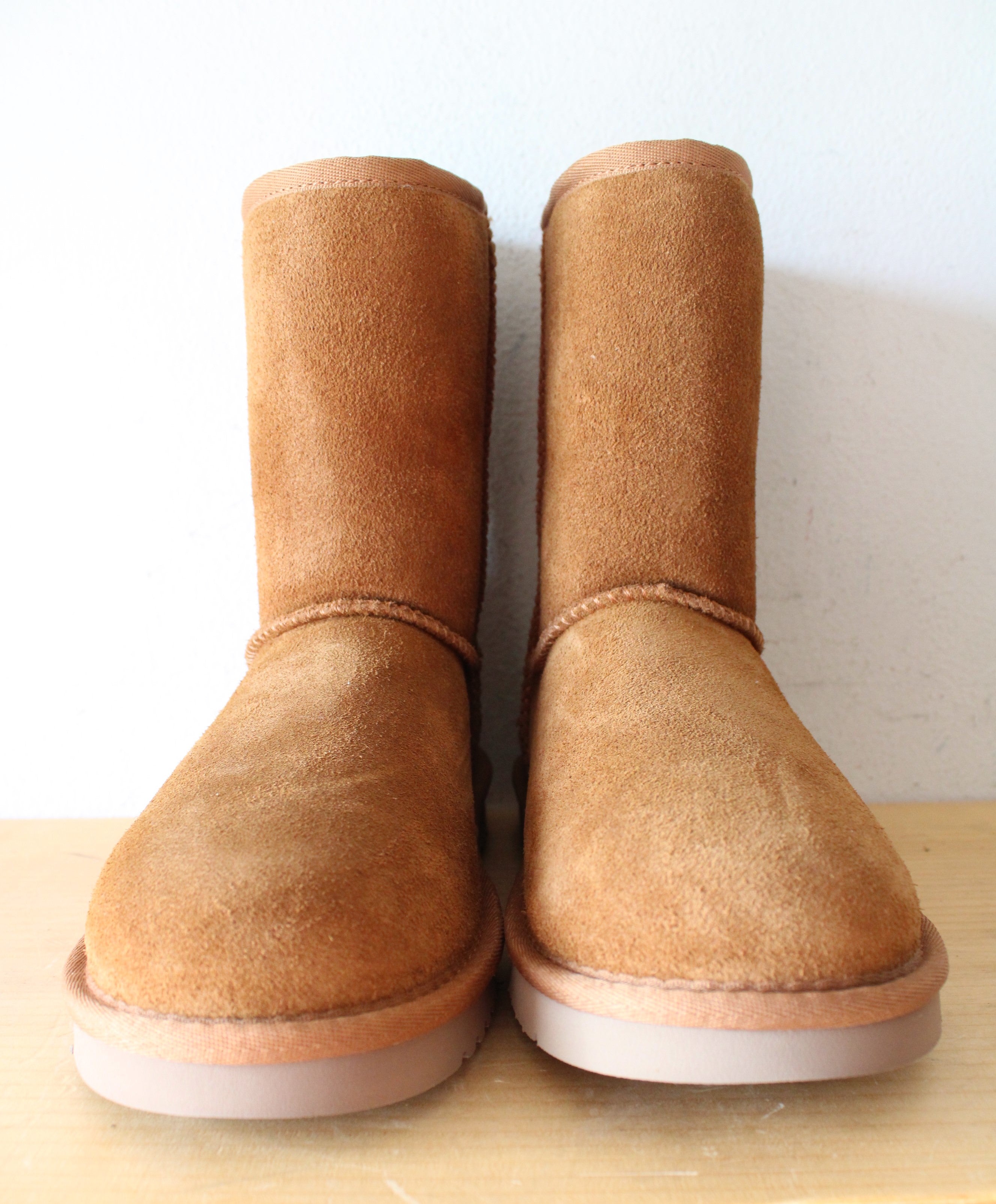 UGG Koolaburra Chestnut Short Boots | Size 7