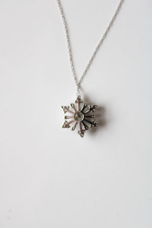 10K White Gold Snowflake Pendant Necklace