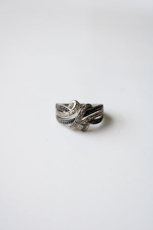 Clear & Black Stone Knot Sterling Silver Ring | Size 7