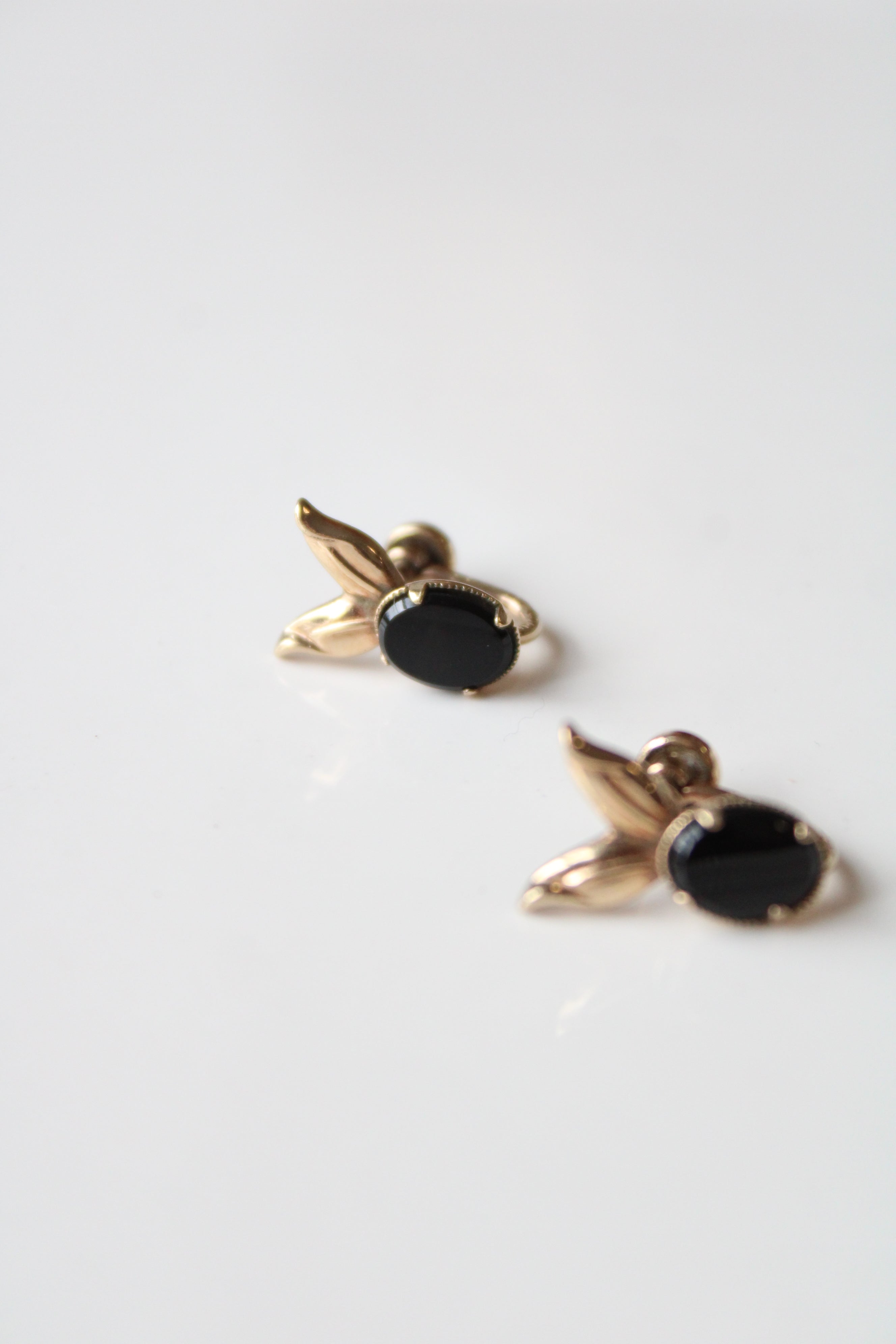 Amco Gold Filled Black Onyx Leaf Design Screwback Earrings