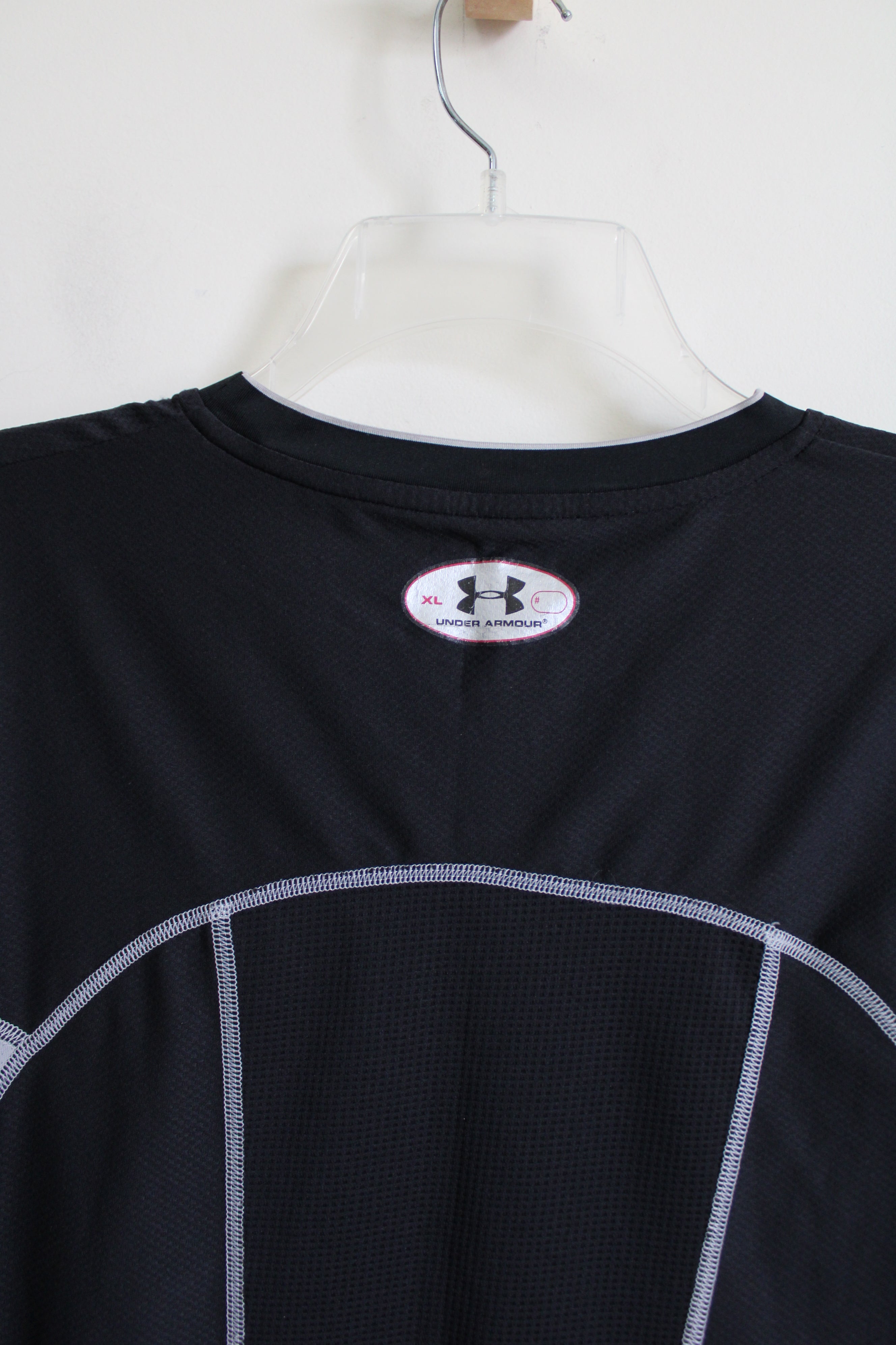 Under Armour Black Fitted HeatGear Shirt | XL