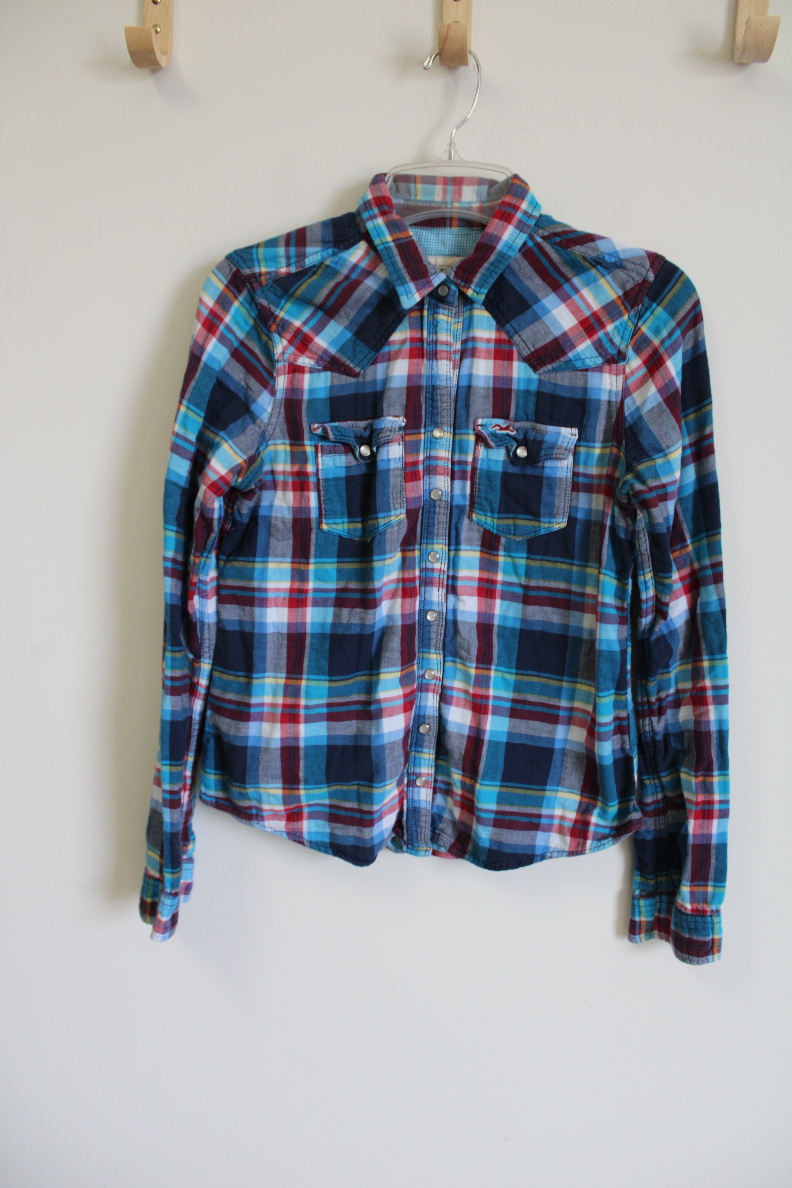 Hollister button best sale down shirts