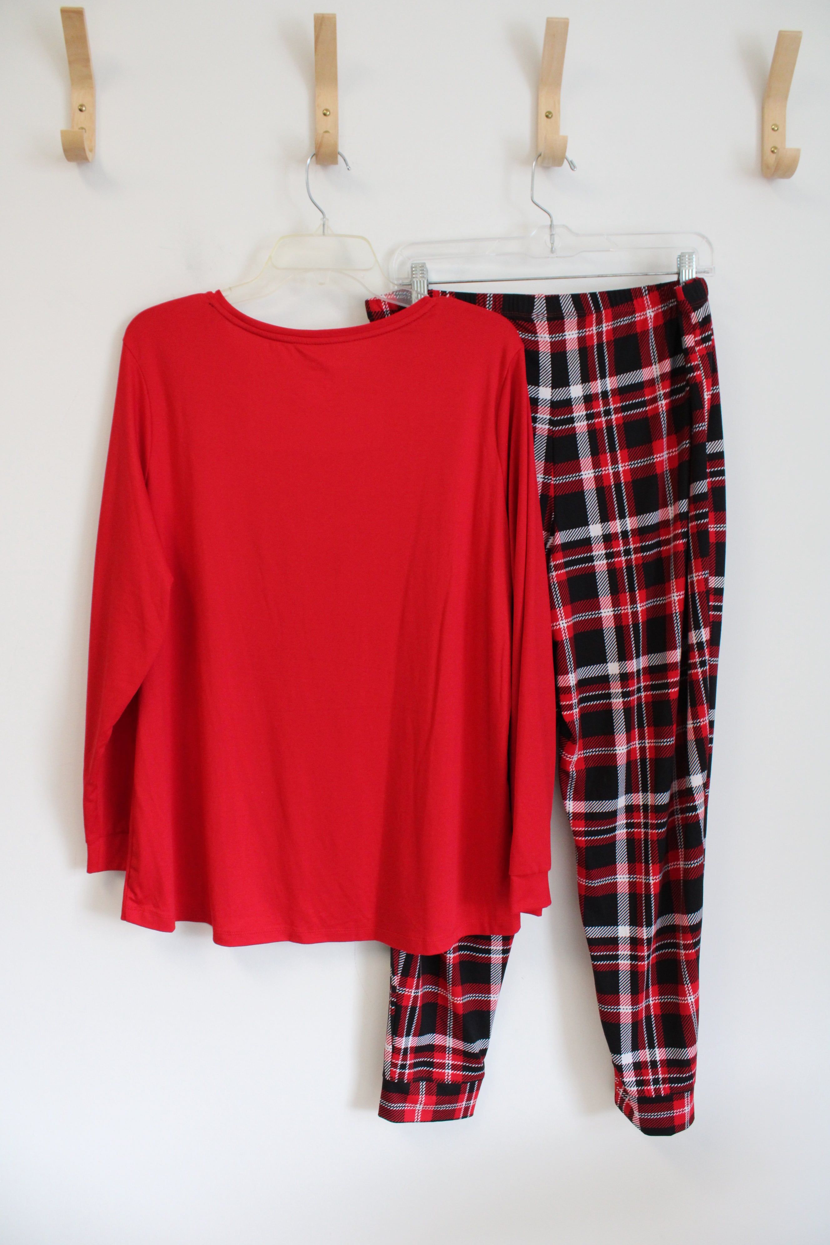 Secret Treasures Red Black & White Plaid "Santa Baby" 2-Piece Pajama Set | L