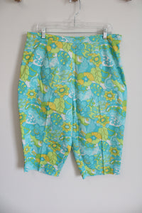 Briggs Green Blue Yellow Floral Capri Pants | 18