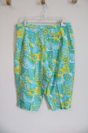 Briggs Green Blue Yellow Floral Capri Pants | 18