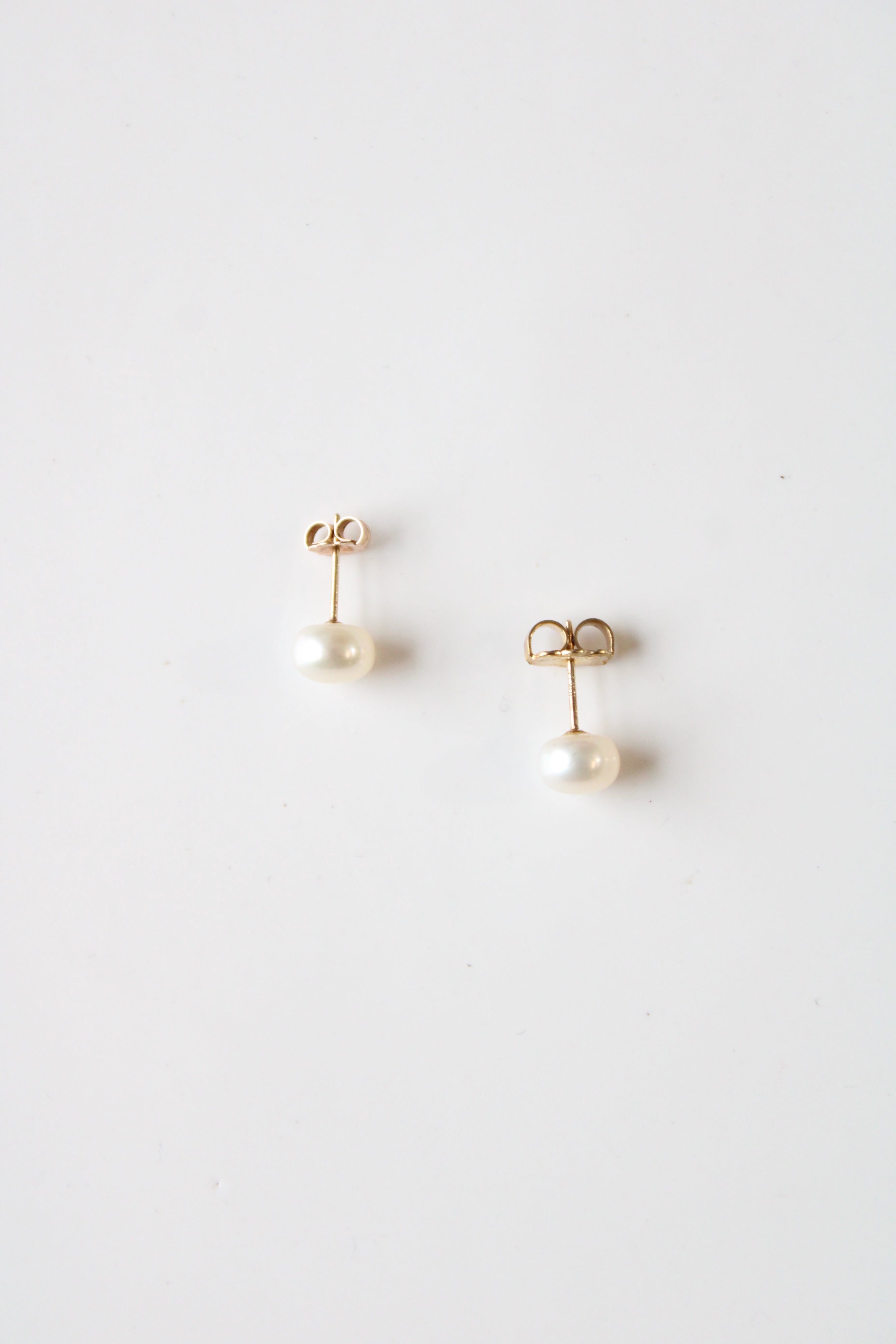 Genuine Ivory Pearl 10K Yellow Gold Stud Earrings