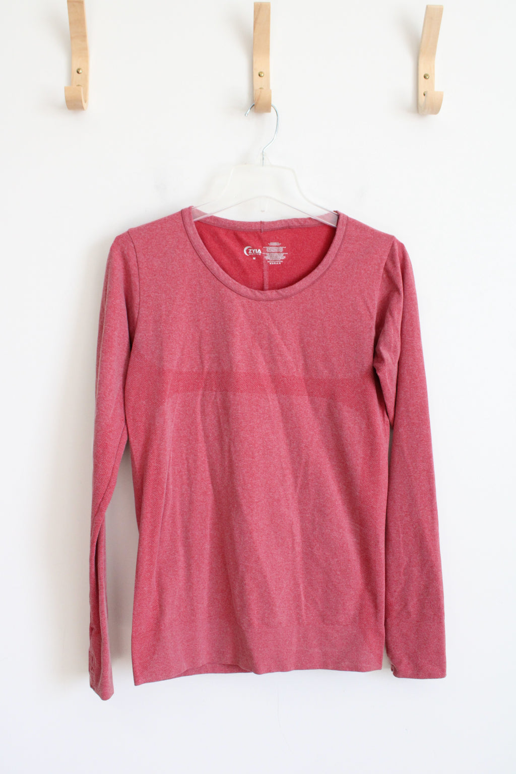 Zyia Active Red Long Sleeved Shirt | M