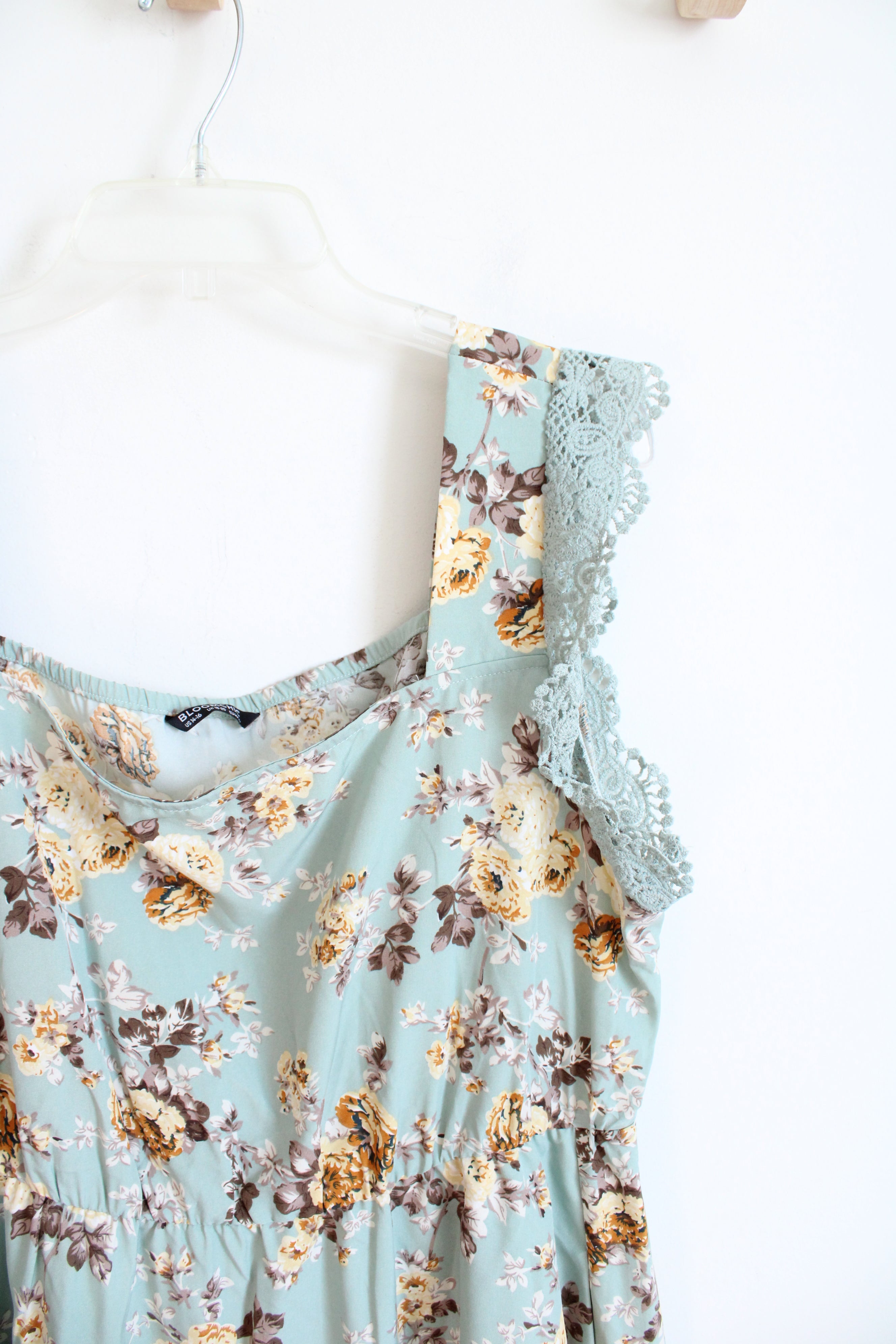 Bloomchic Mint Green Yellow Floral Lace Edged Sleeved Dress | 14/16