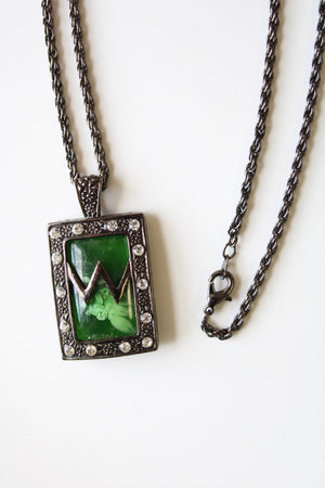 Black Metal Green Acrylic Pendant Necklace