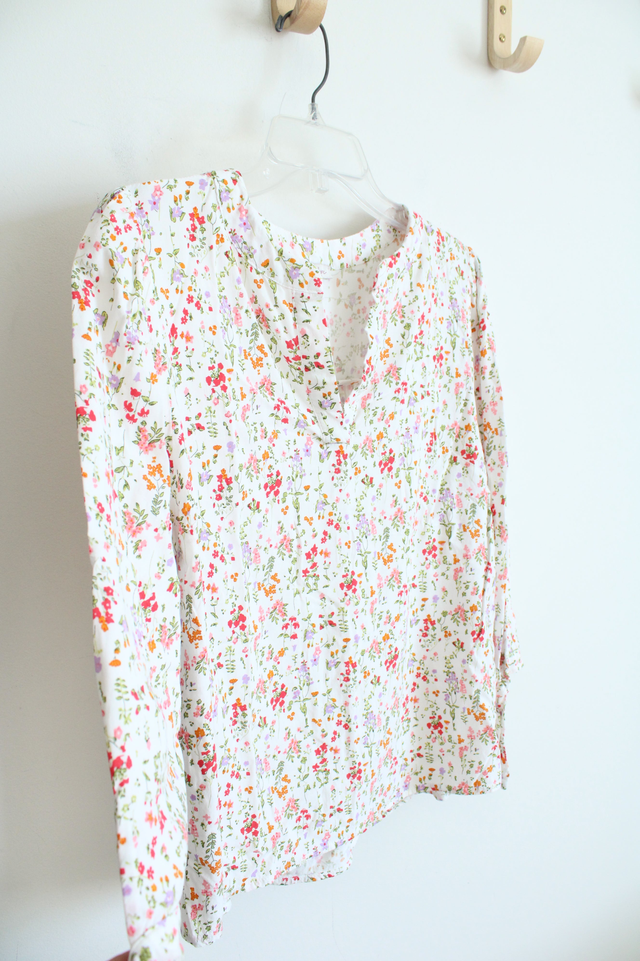 Rose & Rhyme Floral White Long Sleeved Top | L